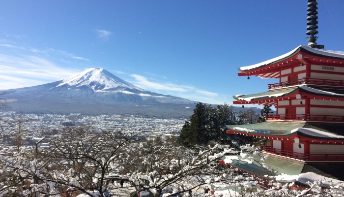 新倉山浅間公園（忠霊塔）