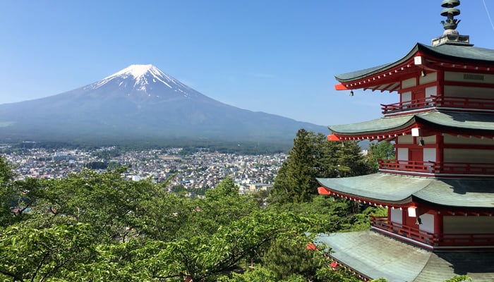 新倉山浅間公園（忠霊塔）
