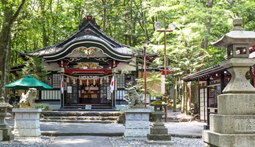 新屋山神社（本宮・奥宮）